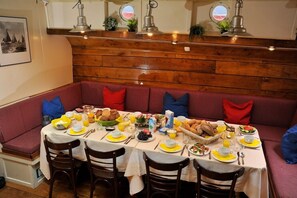 Dining - Historic Sailing Barge Liberté, Amsterdam, Groups 20, From €77 p.p./night (Weesp)