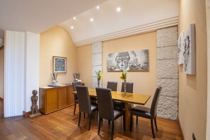 Dining - Appartamento storico con balconi vista Arena (Verona)