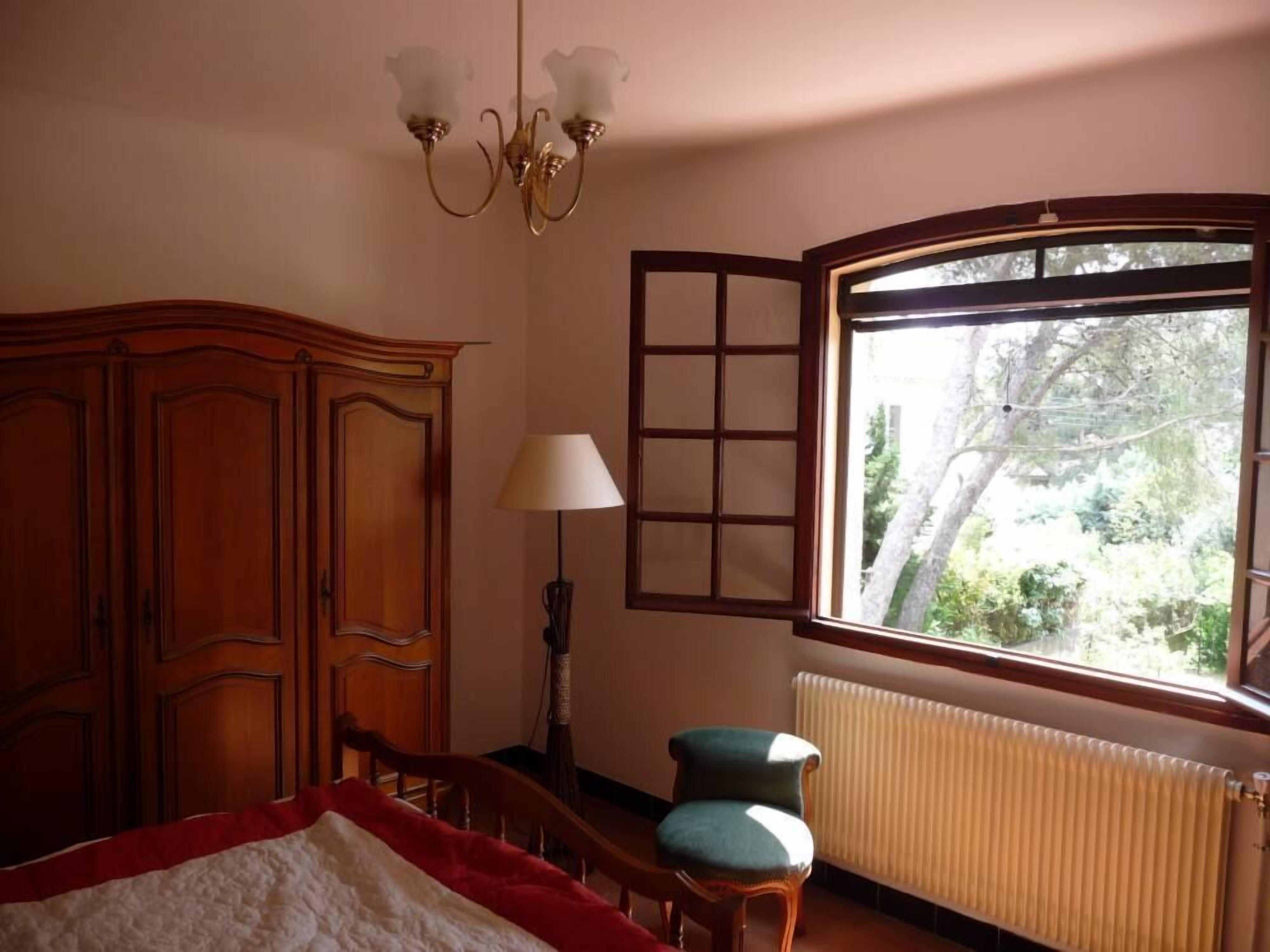 3 chambres, bureau, fer et planche à repasser, Wi-Fi gratuit