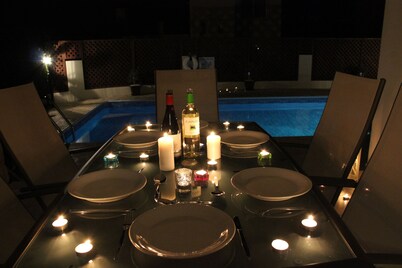 Lovely 3 Bedroom Villa with Private Pool very close to the heart of Coral Bay