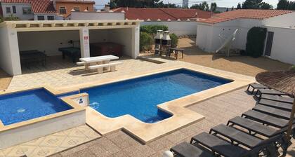 PARADISE VILLA IN BENIDORM = JACUZZI POOL-TABLE TABLE-TENNIS GOLF FAMILY BEACH 