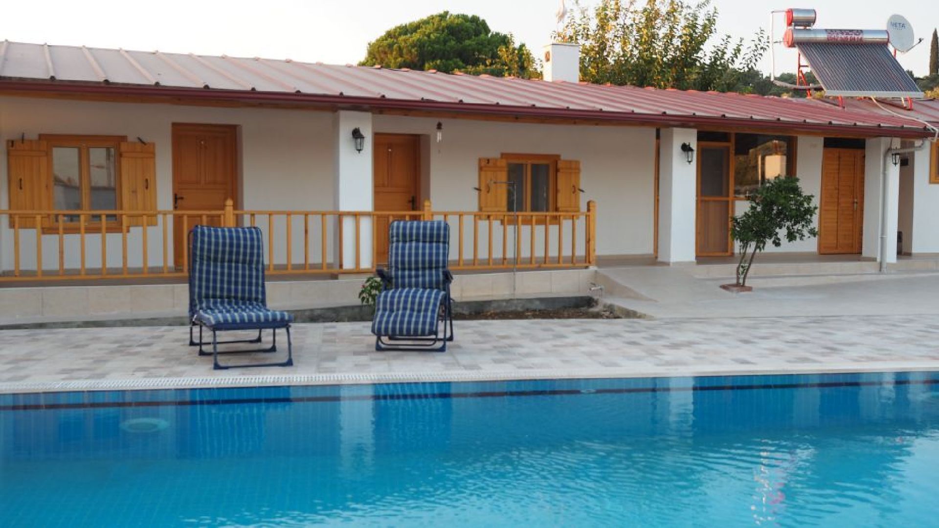 Modernised Traditional Cottage with Private Pool Set in Beautiful Countryside