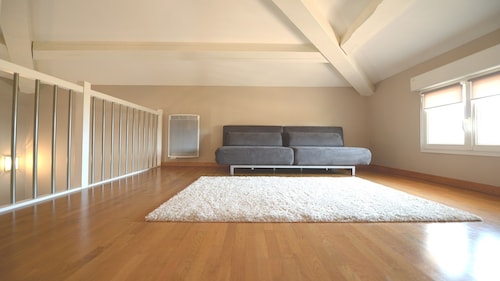 Standing VILLA 800 m from the sea, air-conditioned with heated swimming pool