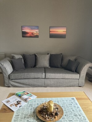 Smart TV, fireplace, DVD player, books - Detached Period Home-Former Rectory, Views Of Bristol Channel/Gower & Caldy (Narberth)