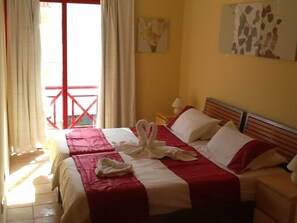 1 bedroom, iron/ironing board, travel cot, free WiFi