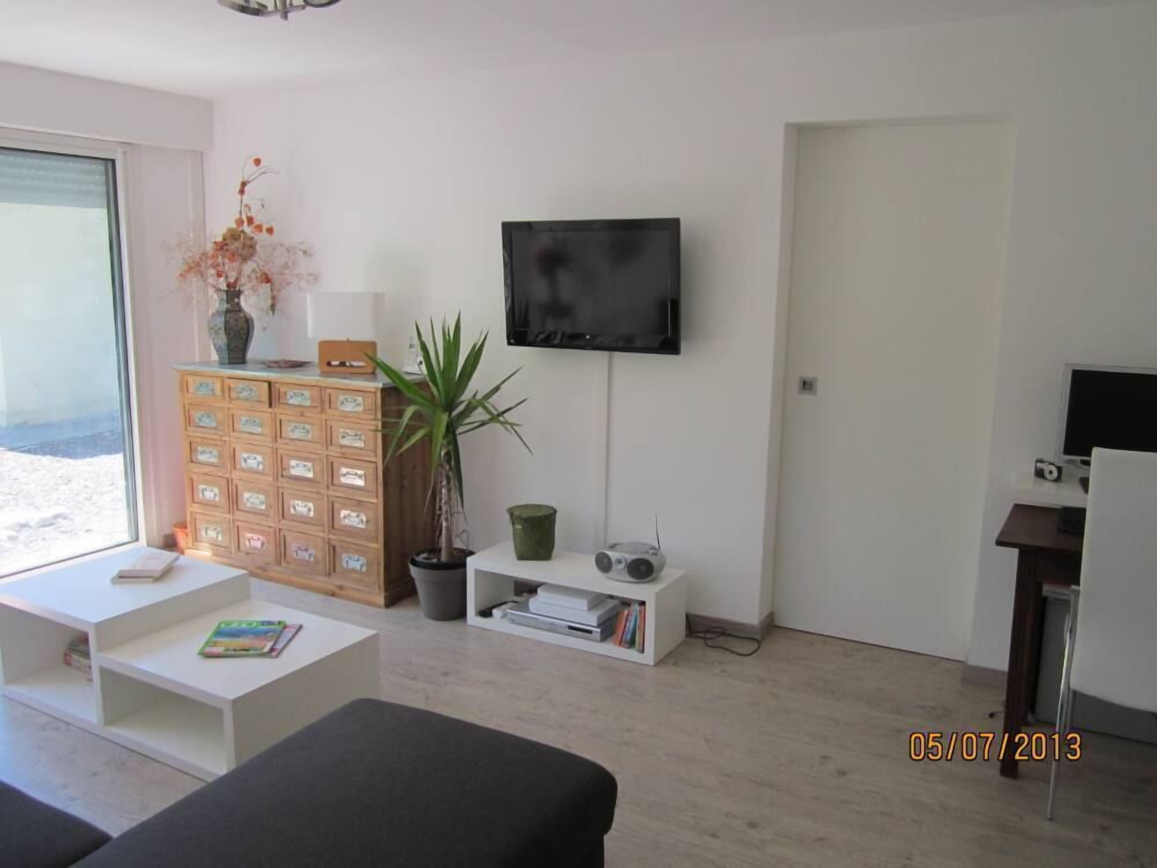 Maisonnette dans propriété d'un hectare