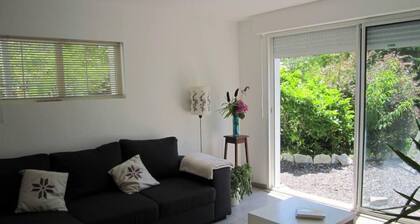 Maisonnette dans propriété d'un hectare