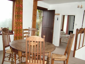 Dining room with stable door to garden. Fresh air everywhere.