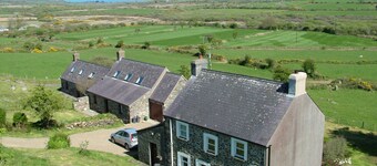 Remote Peaceful Cottage. Great for families. Panoramic Views & Skies. Fresh Air.