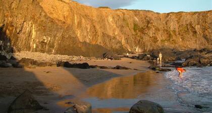 Remote Peaceful Cottage. Great for families. Panoramic Views & Skies. Fresh Air.