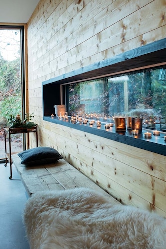 Unique Lodge with Industrial Designed Interior