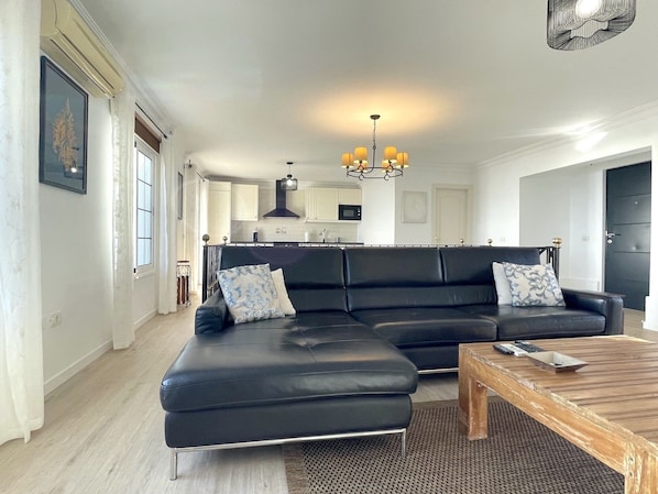 Smart TV, DVD player, books