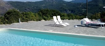 Peace and relaxation with private pool Borgo val di Taro