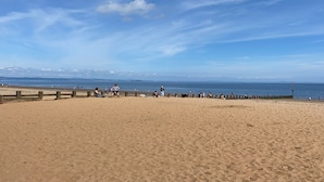 Nær stranden
