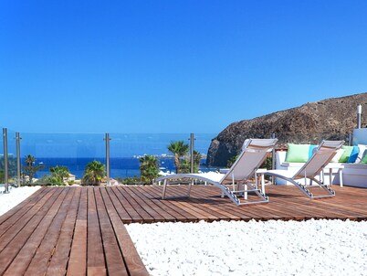 Mirador de Palm-Mar, outdoor Jacuzzi, Ocean Sunset views,1Gb WiFi