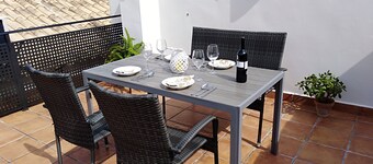 Nice house with large solarium in Cordoba