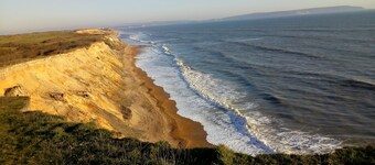 3 sengs bungalow 5 min gange til sjøen / Highcliffe castle WiFi egnet for funksjonshemmede