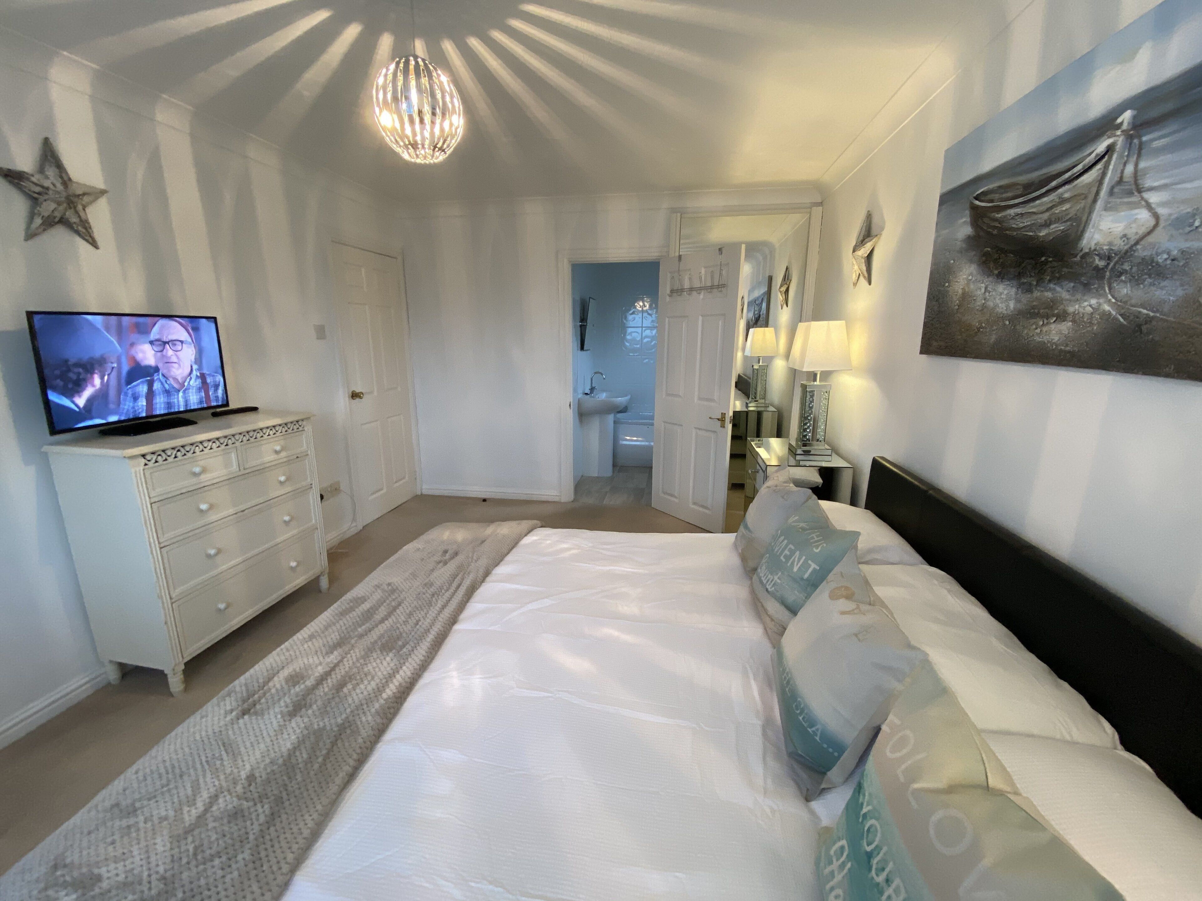 5 bedrooms, iron/ironing board, travel crib, free WiFi