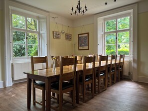 Dining - Spacious  group and family friendly house,in Colerne village,close to Bath (Colerne)
