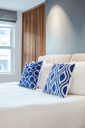 2 bedrooms, in-room safe, iron/ironing board, WiFi