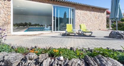 Casa Monteiro - Cozy Country House with Heated Indoor Pool