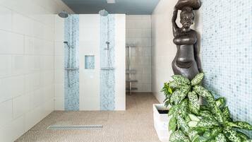 Ducha, secador de pelo, bidet