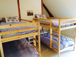 3 Schlafzimmer, Bügeleisen/Bügelbrett, Reisekinderbett, Bettwäsche