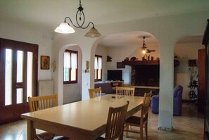 Dining - VILLA GIO' great pool,between Venice, Dolomites and Prosecco Hills, 12/14 people (Cappella Maggiore)