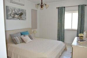 4 Schlafzimmer, Bügeleisen/Bügelbrett, Reisekinderbett, kostenloses WLAN