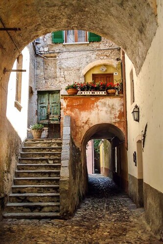 Lovely home with fantastic lake view