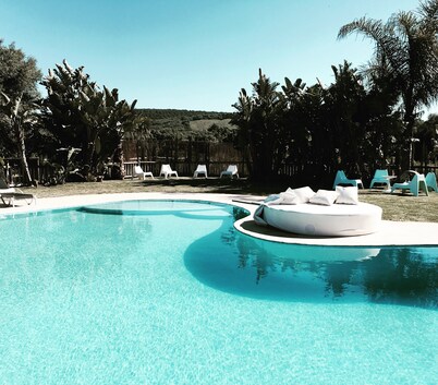 OASIS IN A NATURAL PARK. CASA ASIA 5 min from the beach and the mountains