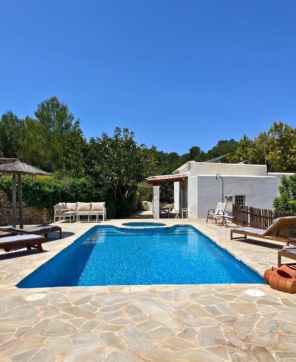 Piscine extérieure