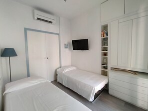 3 bedrooms, travel crib, free WiFi