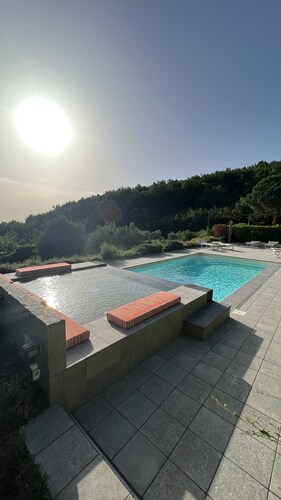 Une oasis entourée de verdure aux portes de la côte amalfitaine