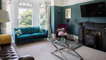 TV connectée, lecteur de DVD, vidéothèque