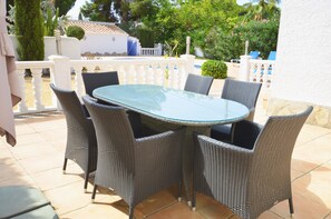 Outdoor dining - Detached Villa with Private Pool and Garden (Teulada)