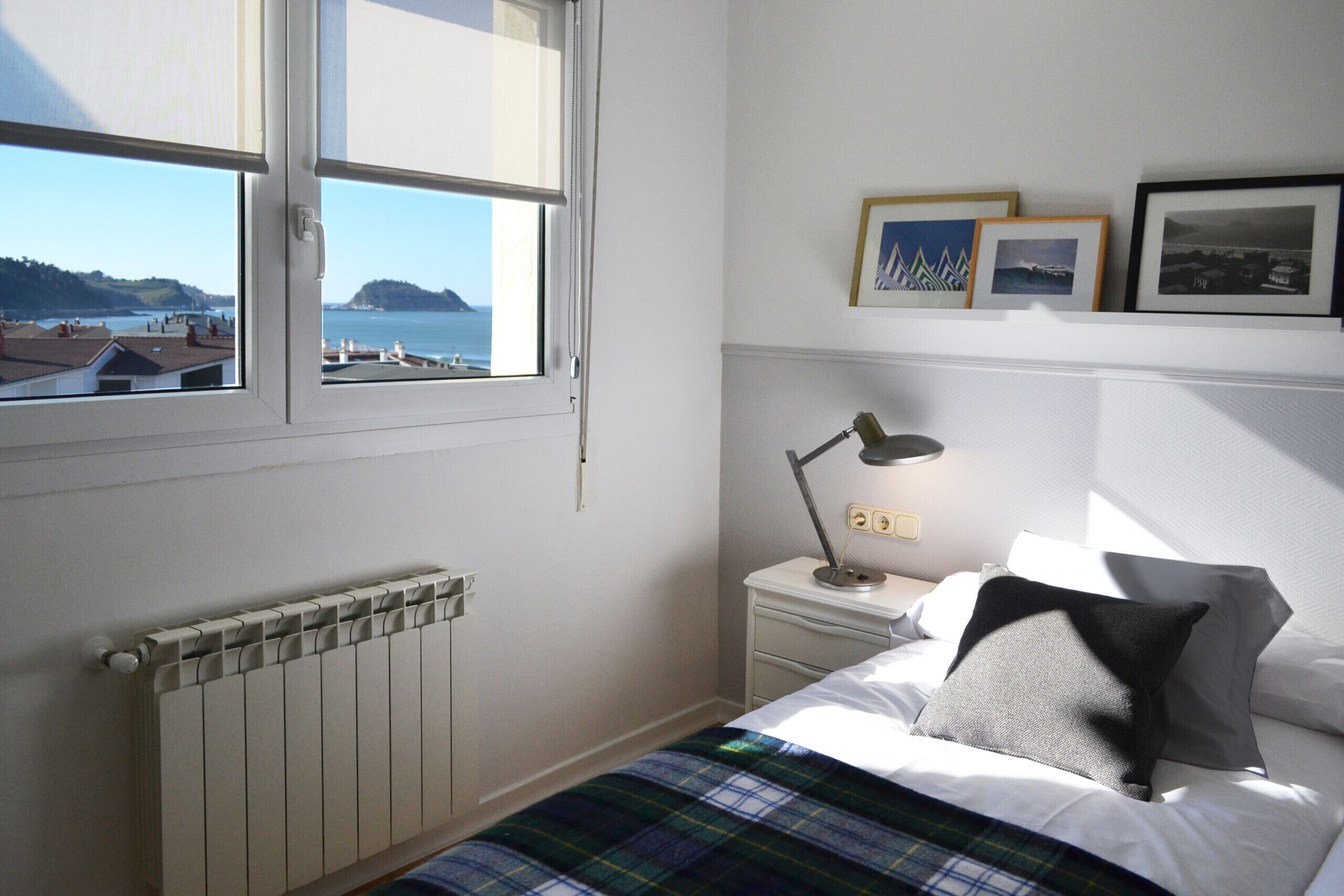 2 slaapkamers, een strijkplank/strijkijzer, gratis wifi, beddengoed