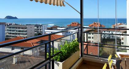 STUNNING VIEWS NEAR THE BEACH.