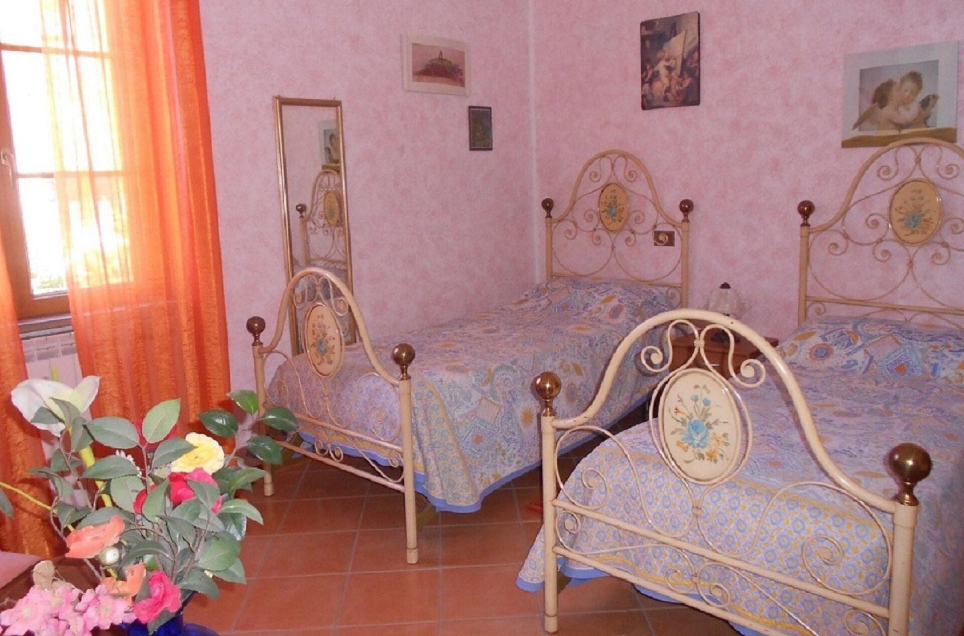 Prestigious Self Catering Holiday Villa For Rent in Barga, Lucca, Firenze,