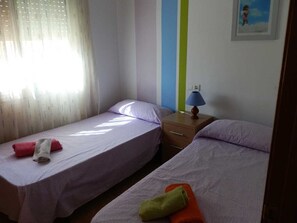 3 間睡房、熨斗/熨衫板