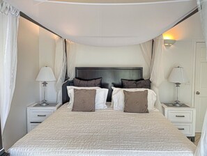 4 Schlafzimmer, Zimmersafe, Bügeleisen/Bügelbrett, kostenloses WLAN