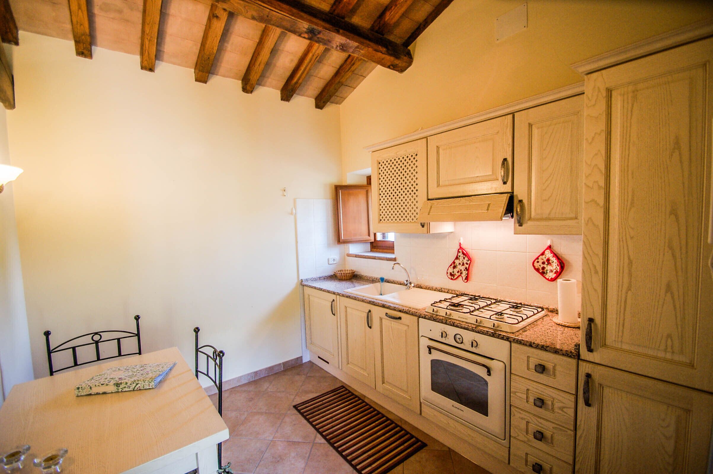 Appartamenti con piscina.