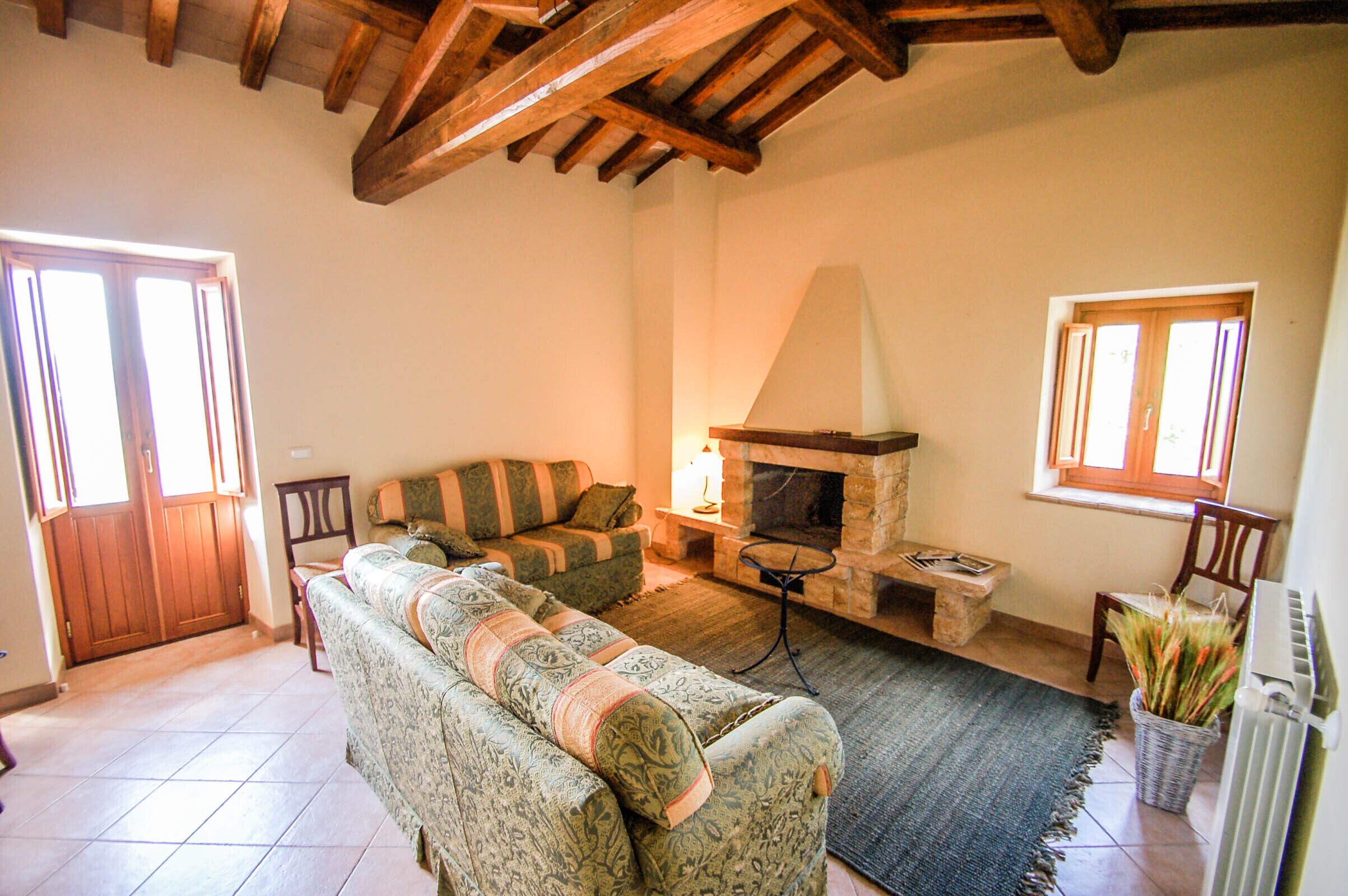 Appartamenti con piscina.