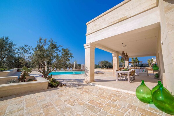 Pool - Antica Pietra - Villa with swimming pool for 4 guests (Ostuni)