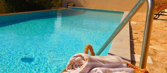 Luxurious villa with private pool, in the hills, Algarve, Sao Bras de Alportel.