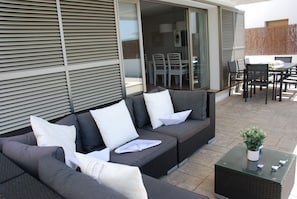 Outdoor dining - VILLA S. TOME 8PERS / IND. SWIMMING POOL/ SEA VIEW-IDEAL FAMILY-A600MTRS OF BEACHES (Cap D'Artrutx)