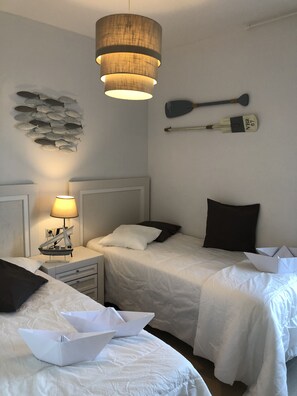 4 bedrooms, iron/ironing board, travel cot, free WiFi