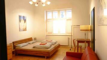 2 Schlafzimmer, Zimmersafe, Bügeleisen/Bügelbrett, WLAN