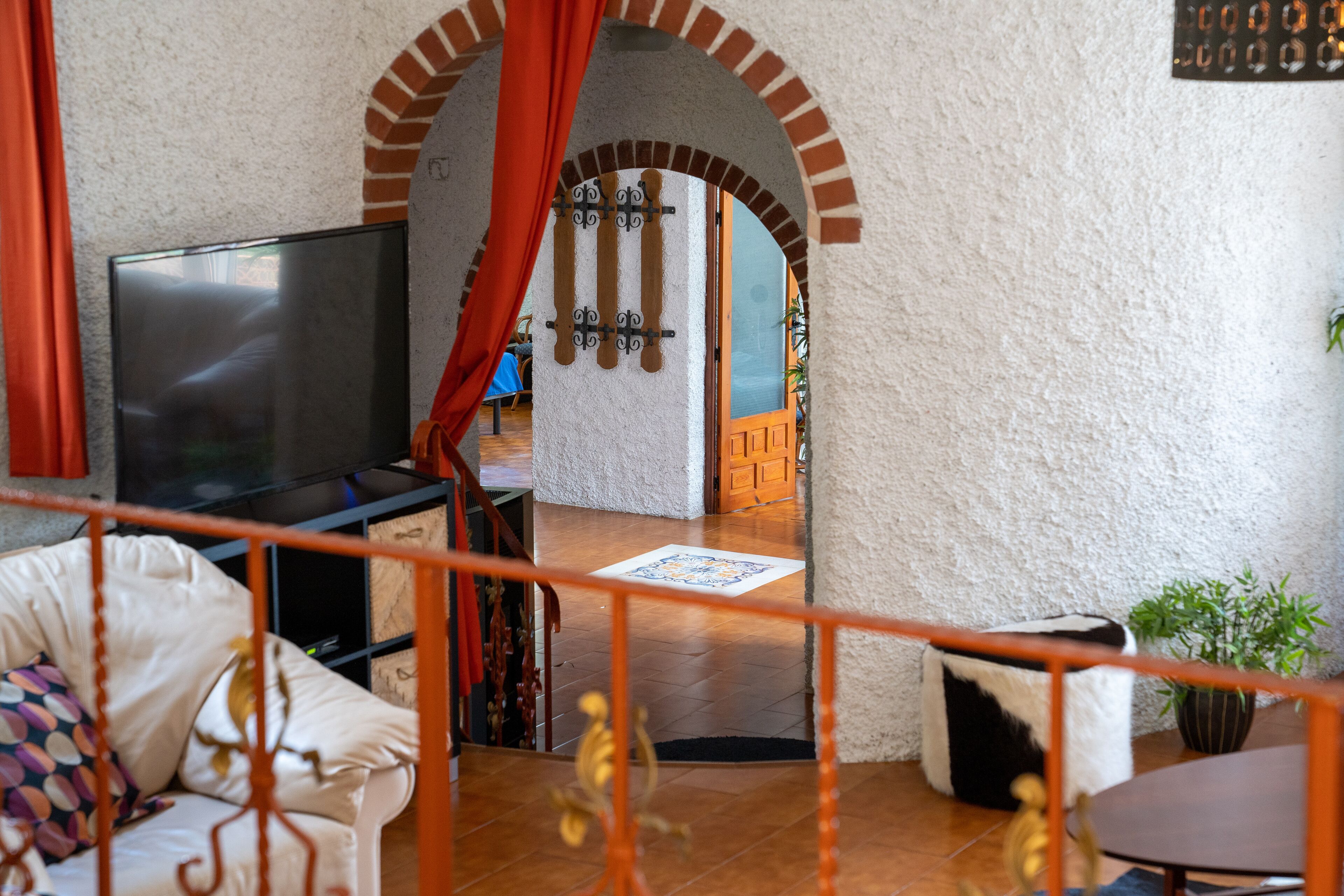 Authentic Spanish villa with private pool + panoramic views of mountains and sea