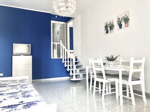 2 chambres, fer et planche Ă repasser, draps fournis